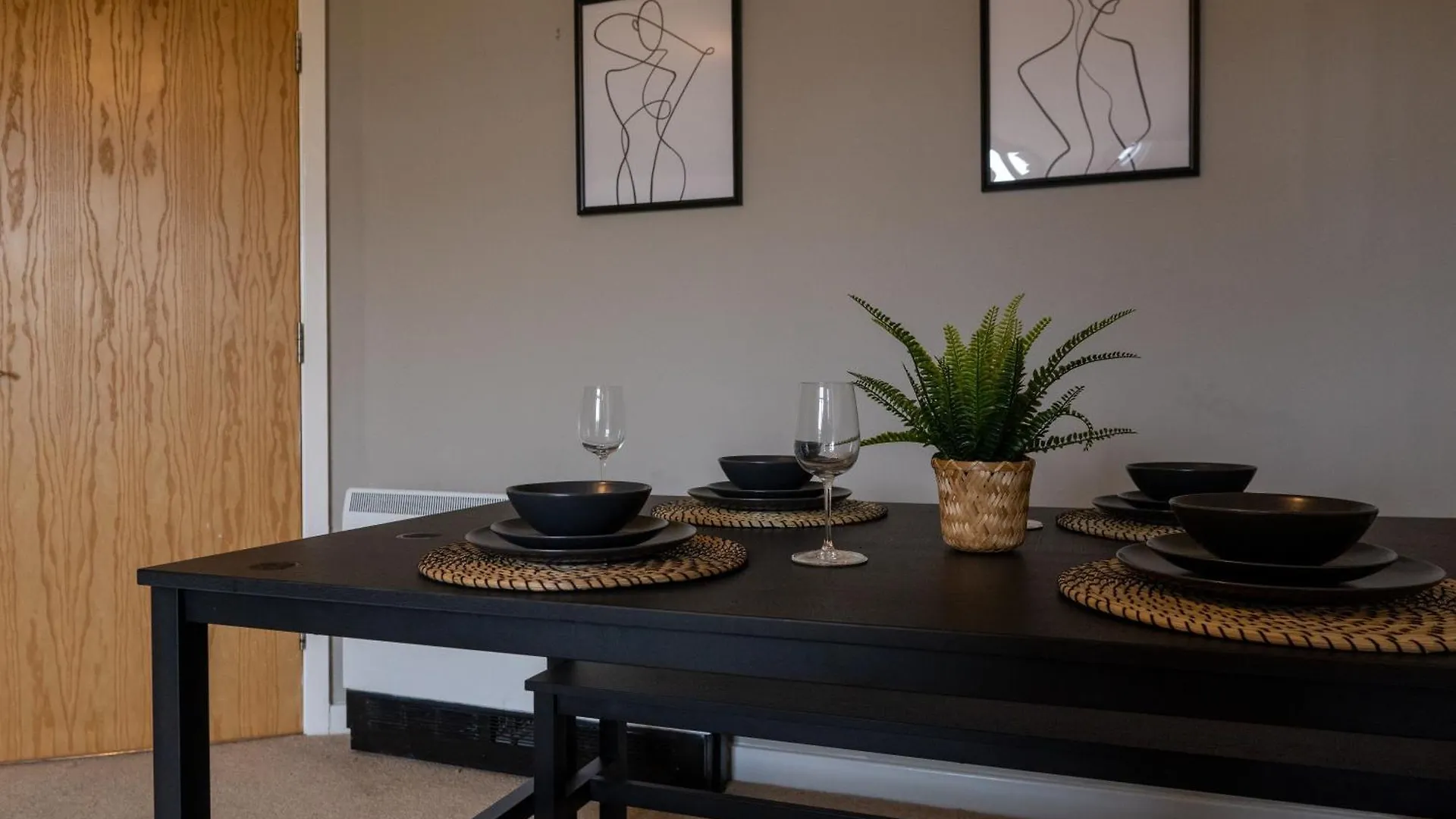 City Centre - 2Br Apt - Free Parking - Long Stays Nottingham