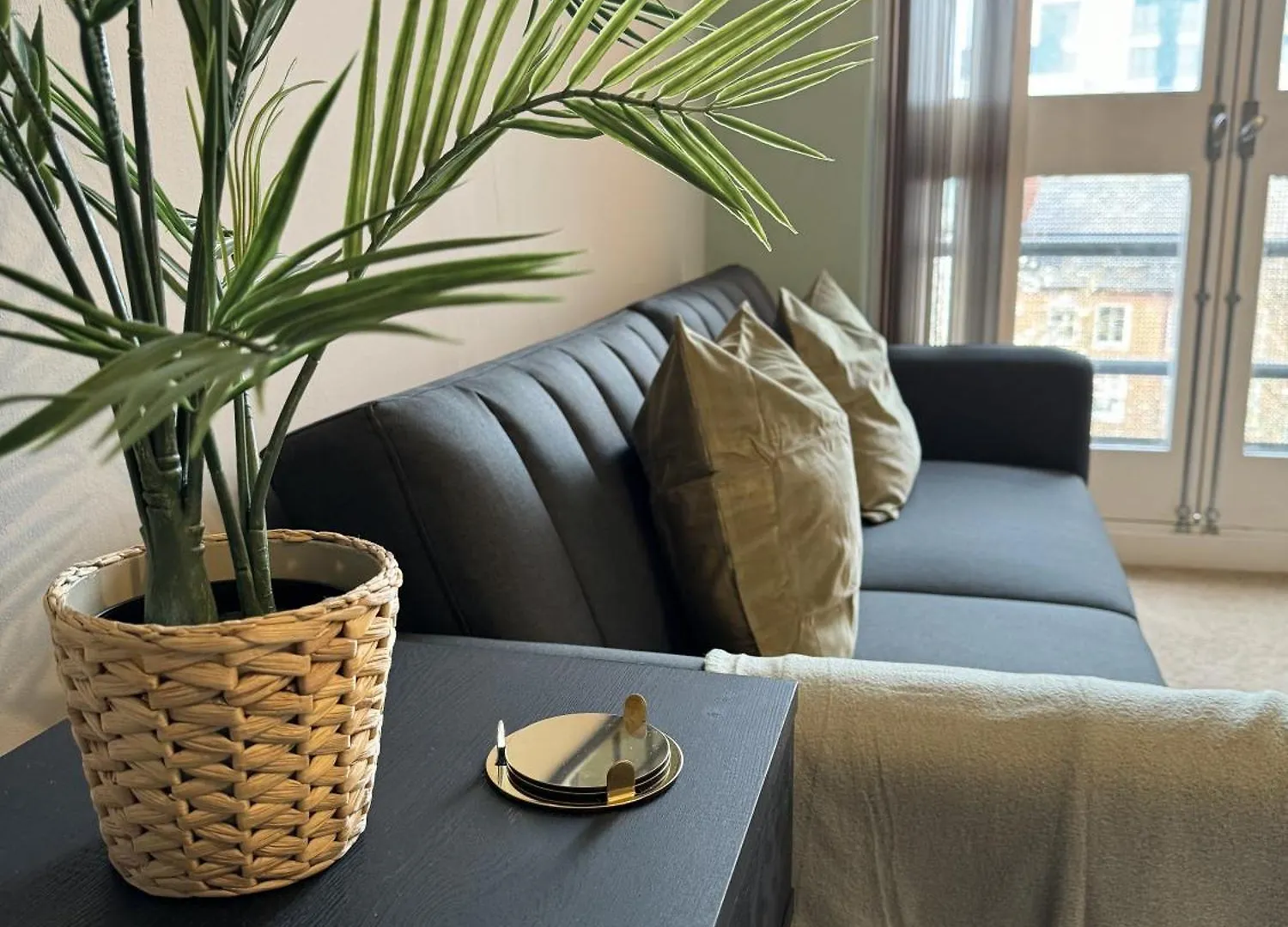 City Centre - 2Br Apt - Free Parking - Long Stays Nottingham Apartment